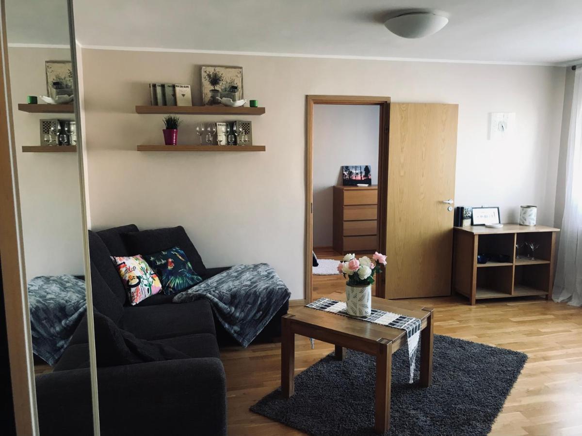 Cozy Central Apartment Tallinn Extérieur photo